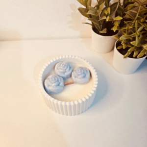 Rose Whisper – Scented Candle with Wax Flowers Soya Candle – Scented