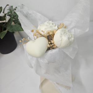 Tiny Flower - Heart -  Bouquet Soya Candles – Scented